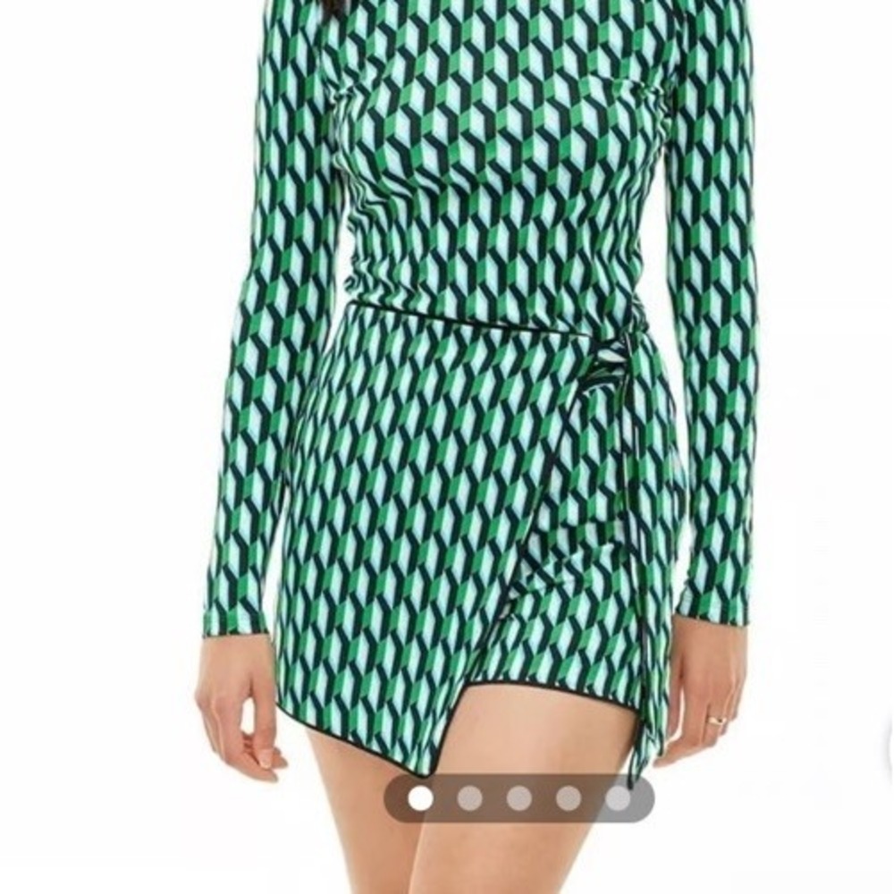 Diane Von Furstenberg DVF Target Side Wrap Arrow Geo Green Mini Skort XXs NWT